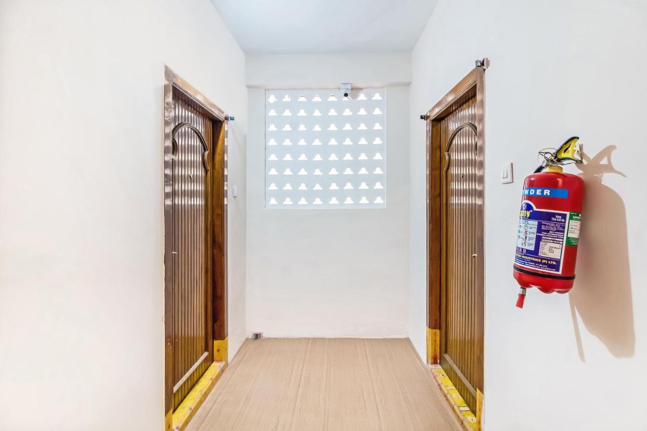 Flagship 76022 Jayalakshmi Service Apartment Tirupati Zewnętrze zdjęcie